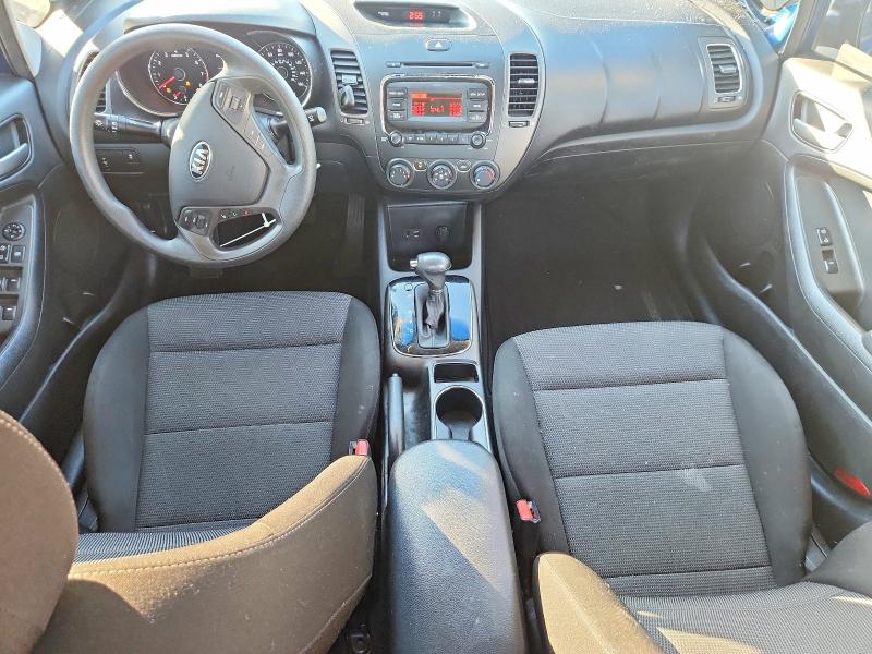 99852255 :رقم المزاد ، 3KPFK4A77HE129721 vin ، 2017 Kia Forte مزاد بيع