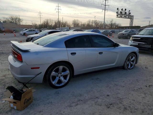 74619405 :رقم المزاد ، 2C3CDXAT4DH677299 vin ، 2013 Dodge Charger مزاد بيع