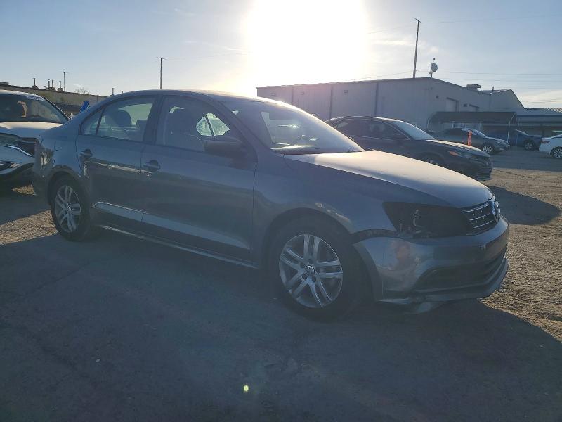 75278765 :رقم المزاد ، 3VW2B7AJ7JM262953 vin ، 2018 Volkswagen Jetta مزاد بيع