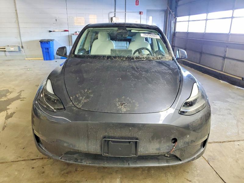 Продаж на аукціоні авто 2023 Tesla Model Y, vin: 7SAYGAEE0PF967148, номер лоту: 74256065