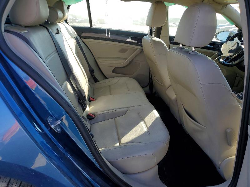 Продаж на аукціоні авто 2018 Volkswagen Golf, vin: 3VWG17AU4JM263173, номер лоту: 98692335