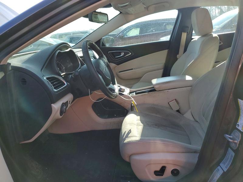 Продаж на аукціоні авто 2015 Chrysler 200, vin: 1C3CCCABXFN525797, номер лоту: 99683275