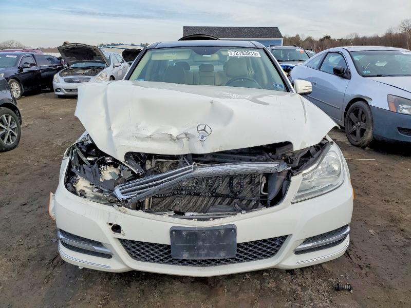 2012 Mercedes-benz C მანქანა იყიდება აუქციონზე, vin: WDDGF8BB3CR197262, აუქციონის ნომერი: 72763815