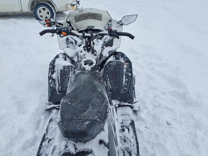 72699815 :رقم المزاد ، 2BPSUFKB3KV000010 vin ، 2019 Ski Doo Renegade مزاد بيع