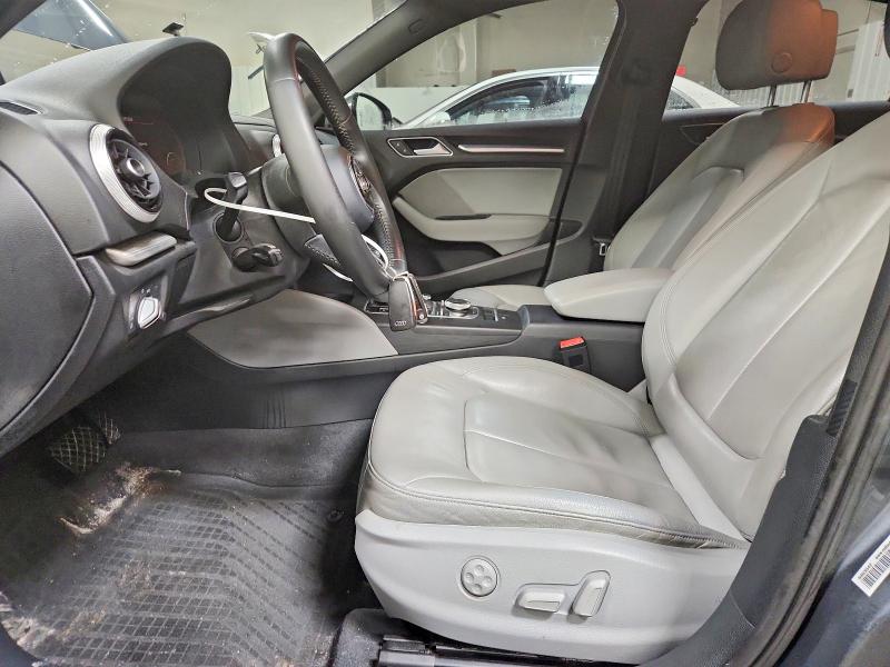 2017 Audi A3 მანქანა იყიდება აუქციონზე, vin: WAUJ8GFF8H1060385, აუქციონის ნომერი: 75218965