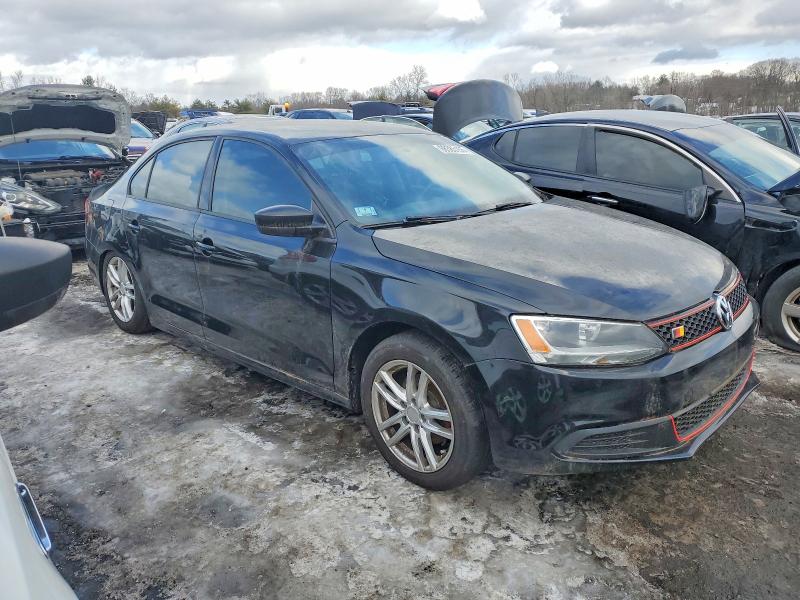 98385155 :رقم المزاد ، 3VW1K7AJ8EM333496 vin ، 2014 Volkswagen Jetta مزاد بيع