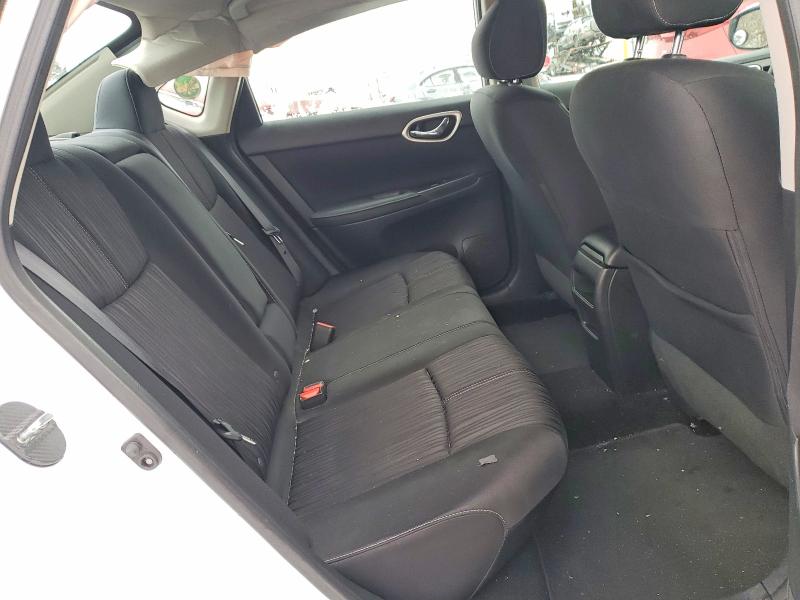 Продажа на аукционе авто 2018 Nissan Sentra, vin: 3N1AB7AP5JY281015, номер лота: 72168515
