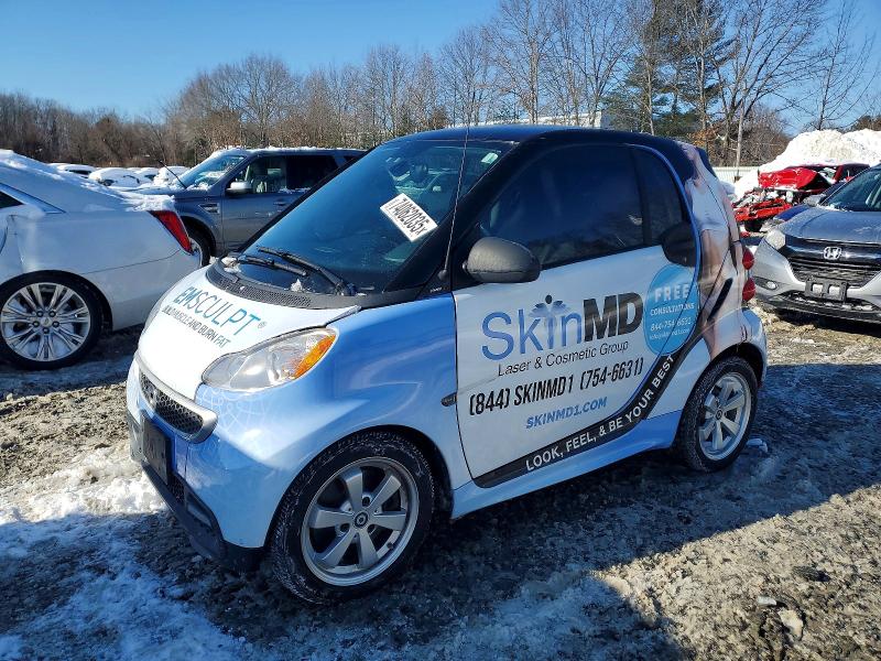 Продажа на аукционе авто 2013 Smart Fortwo, vin: WMEEJ3BA9DK615233, номер лота: 74062035