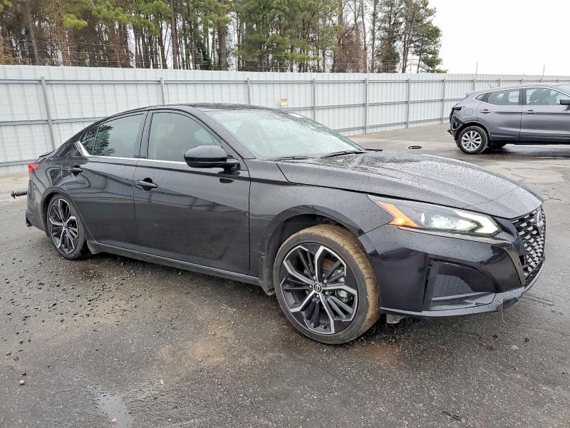 74112795 :رقم المزاد ، 1N4BL4CV9PN301951 vin ، 2023 Nissan Altima مزاد بيع