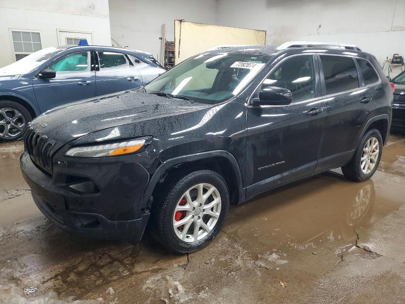 72820745 :رقم المزاد ، 1C4PJMCS7FW546543 vin ، 2015 Jeep Cherokee مزاد بيع