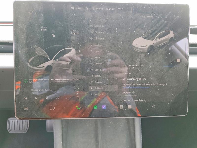73315395 :رقم المزاد ، 5YJ3E1EA7SF054678 vin ، 2025 Tesla Model 3 مزاد بيع