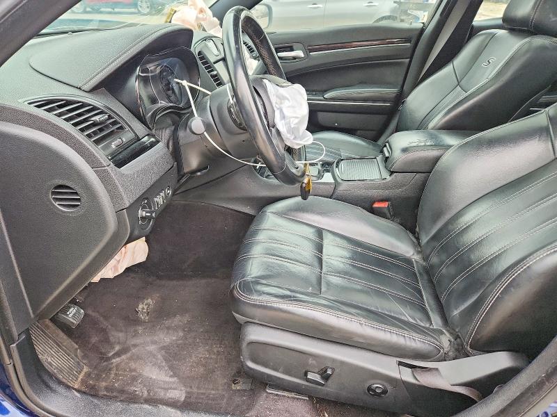 73955375 :رقم المزاد ، 2C3CCAGG8HH585998 vin ، 2017 Chrysler 300 مزاد بيع