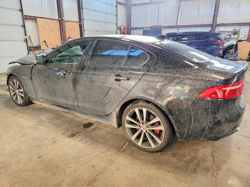 72651675 :رقم المزاد ، SAJAM4FV7JCP17161 vin ، 2018 Jaguar Xe مزاد بيع