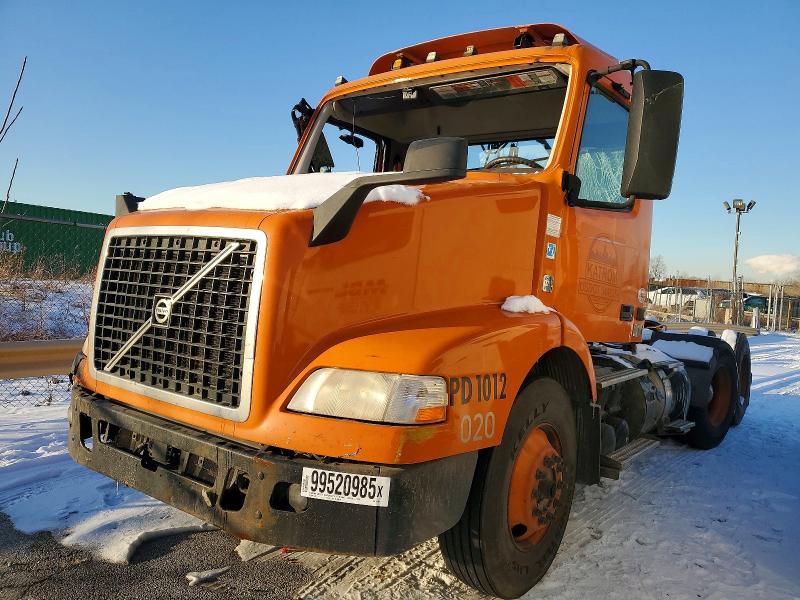 Продажа на аукционе авто 2015 Volvo Vnm, vin: 4V4MC9EH9FN911858, номер лота: 99520985