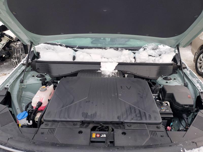 Продажа на аукционе авто 2025 Hyundai Kona, vin: KM8HC3A63SU027439, номер лота: 98226405