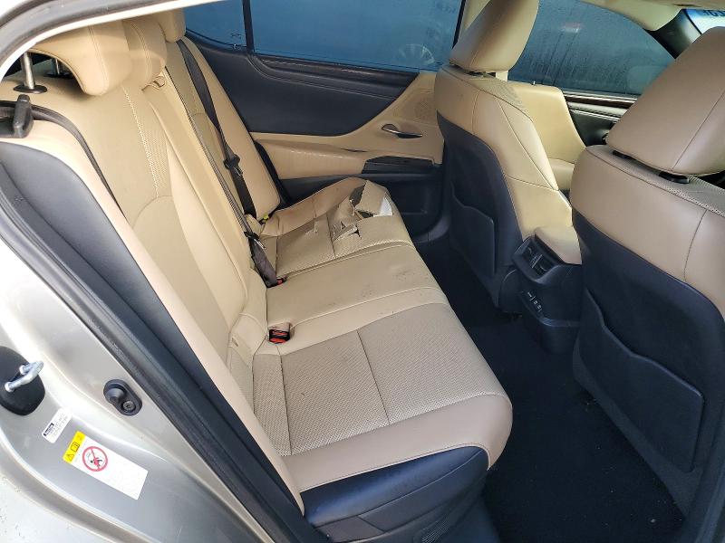 72896925 :رقم المزاد ، 58AB21B19KU001243 vin ، 2019 Lexus Es مزاد بيع