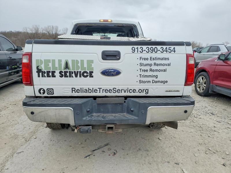 72833625 :رقم المزاد ، 1FT8W3BT8EEA32733 vin ، 2014 Ford F350 مزاد بيع