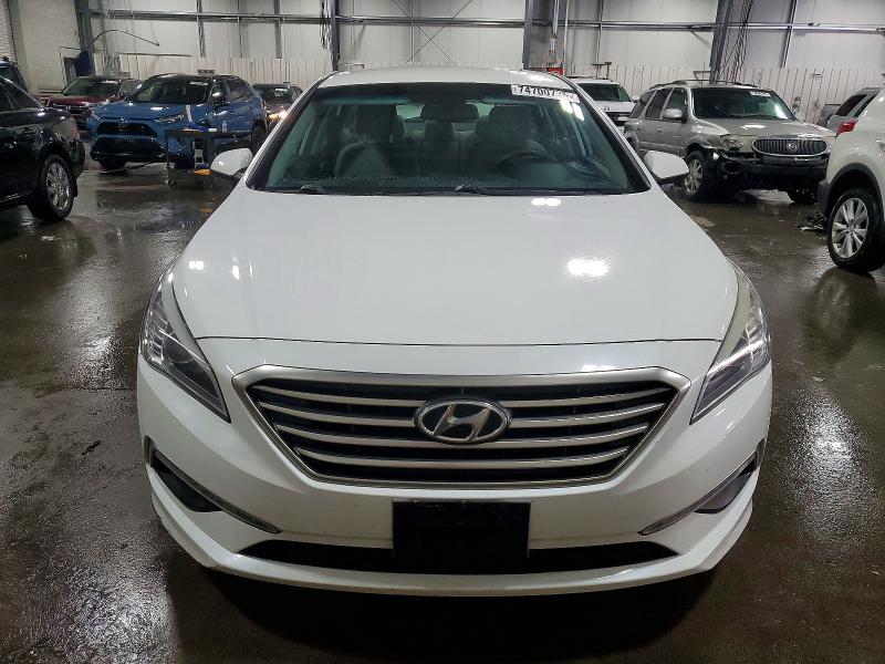 2015 Hyundai Sonata Se მანქანა იყიდება აუქციონზე, vin: 5NPE24AFXFH004417, აუქციონის ნომერი: 74700775