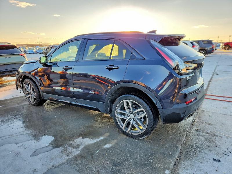72961215 :رقم المزاد ، 1GYFZER45NF170274 vin ، 2022 Cadillac Xt4 مزاد بيع