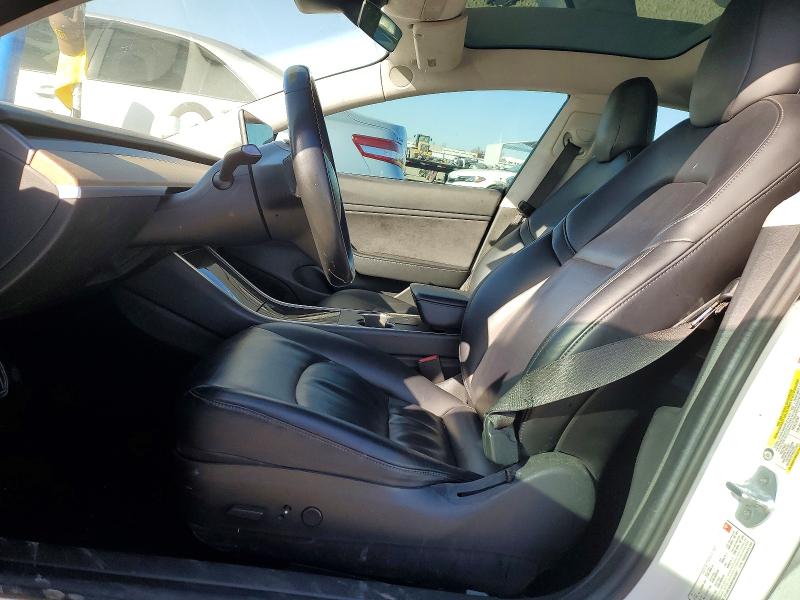 2017 Tesla Model 3 მანქანა იყიდება აუქციონზე, vin: 5YJ3E1EA4HF001087, აუქციონის ნომერი: 74110415