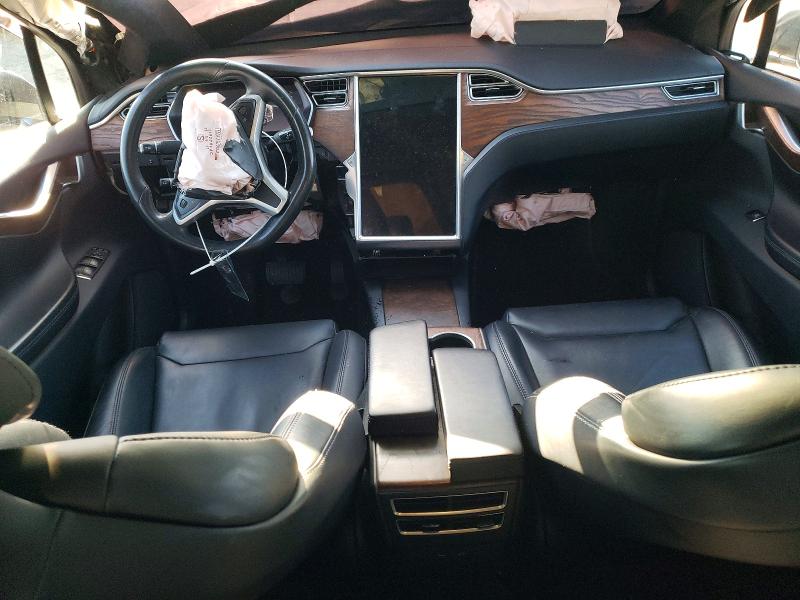 Продажа на аукционе авто 2017 Tesla Model X, vin: 5YJXCAE2XHF077364, номер лота: 72217125