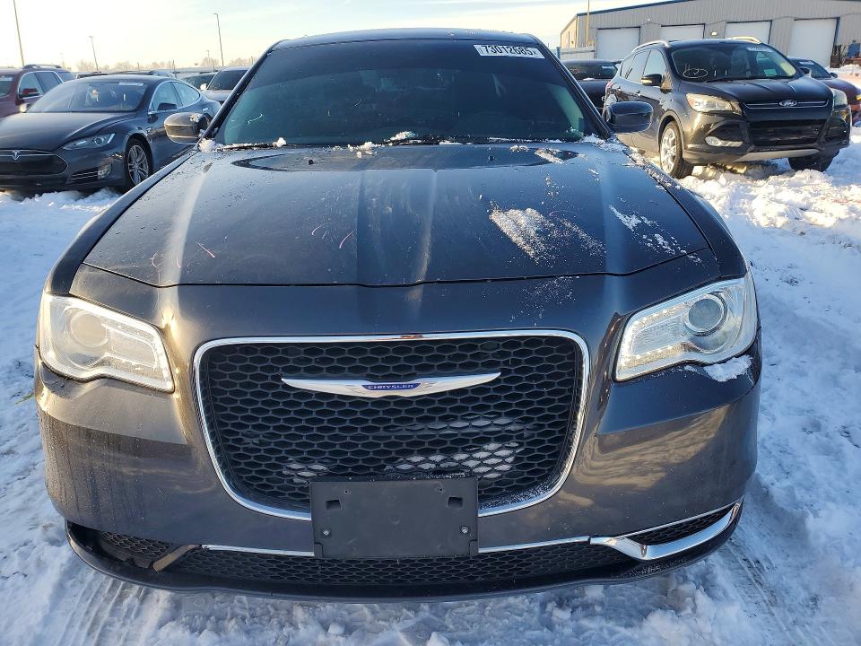 Продажа на аукционе авто 2018 Chrysler 300, vin: 2C3CCAAG6JH321032, номер лота: 73012685