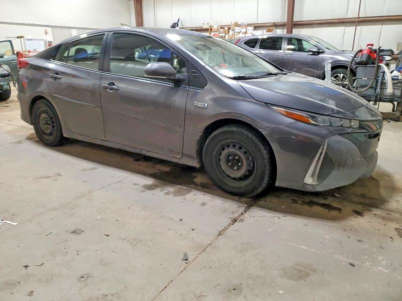 Продажа на аукционе авто 2021 Toyota Prius Prime, vin: JTDKAMFP2M3186811, номер лота: 73616805