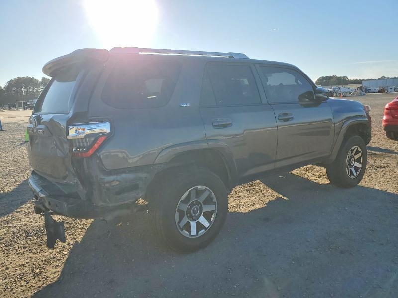 Продаж на аукціоні авто 2018 Toyota 4runner, vin: JTEBU5JR7J5583898, номер лоту: 72634495