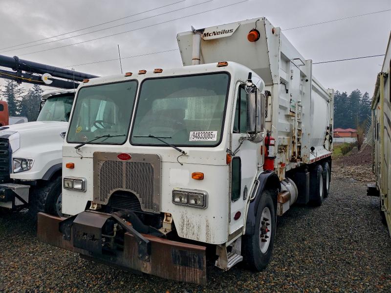 94833085 :رقم المزاد ، 3BPZL00X4BF117807 vin ، 2011 Peterbilt 320 مزاد بيع