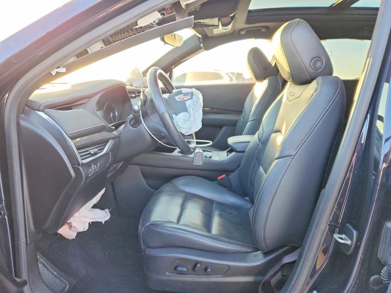 72961215 :رقم المزاد ، 1GYFZER45NF170274 vin ، 2022 Cadillac Xt4 مزاد بيع