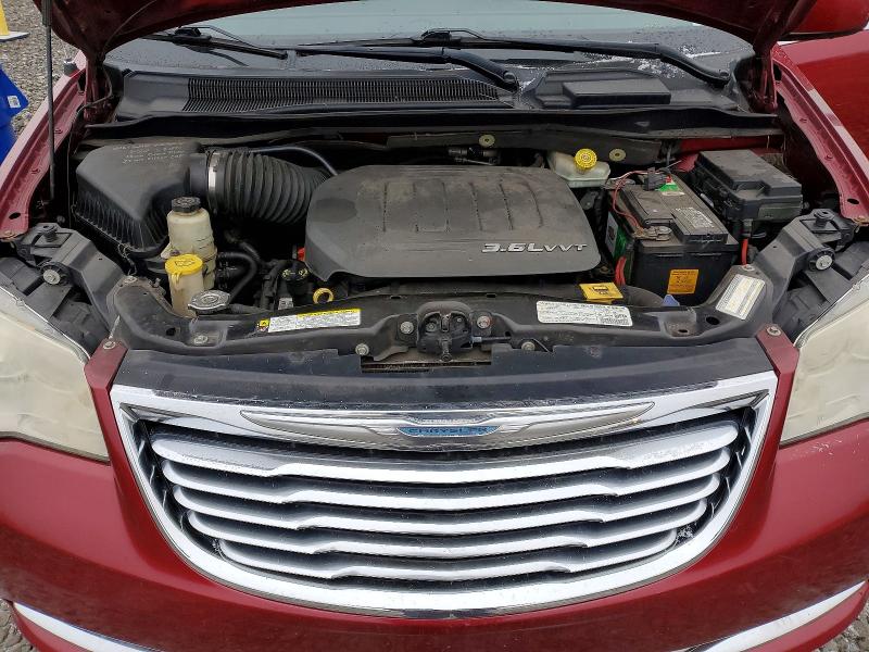 73916885 :رقم المزاد ، 2C4RC1BG1DR557736 vin ، 2013 Chrysler Town & Country مزاد بيع
