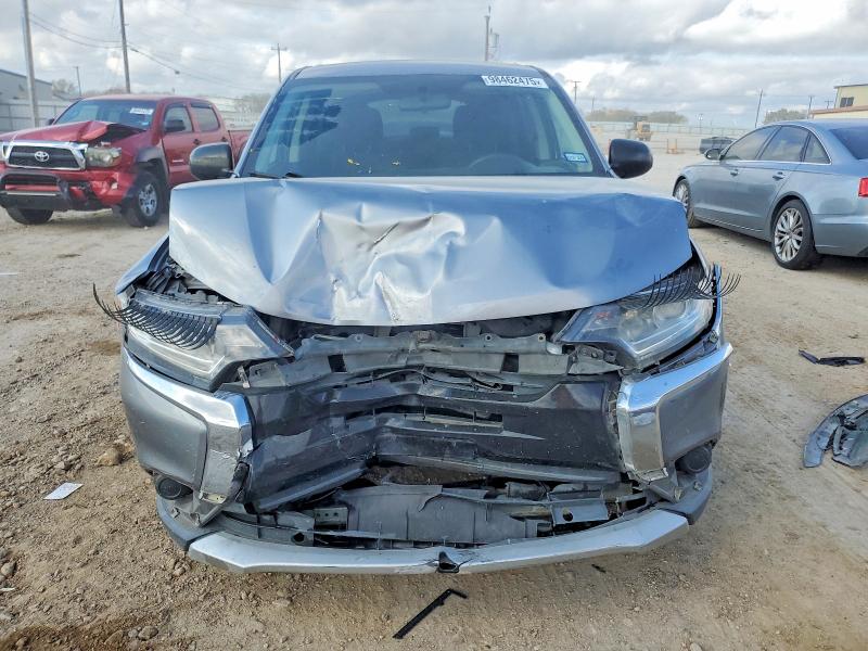 Продаж на аукціоні авто 2018 Mitsubishi Outlander, vin: JA4AD2A3XJZ062106, номер лоту: 98462475