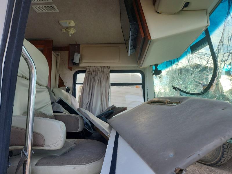 Продажа на аукционе авто 2002 Other Discovery, vin: 4UZAAHAK32CK46358, номер лота: 72474525