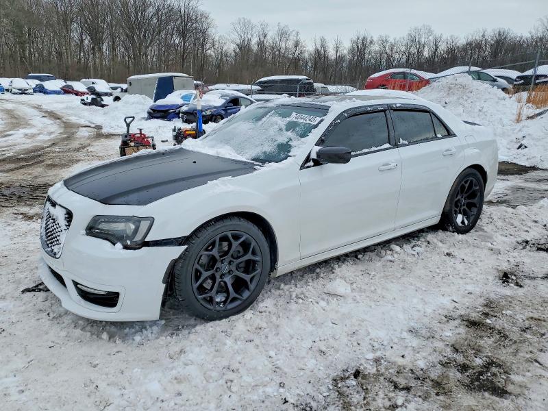 2019 Chrysler 300 მანქანა იყიდება აუქციონზე, vin: 2C3CCABT4KH704870, აუქციონის ნომერი: 74044245