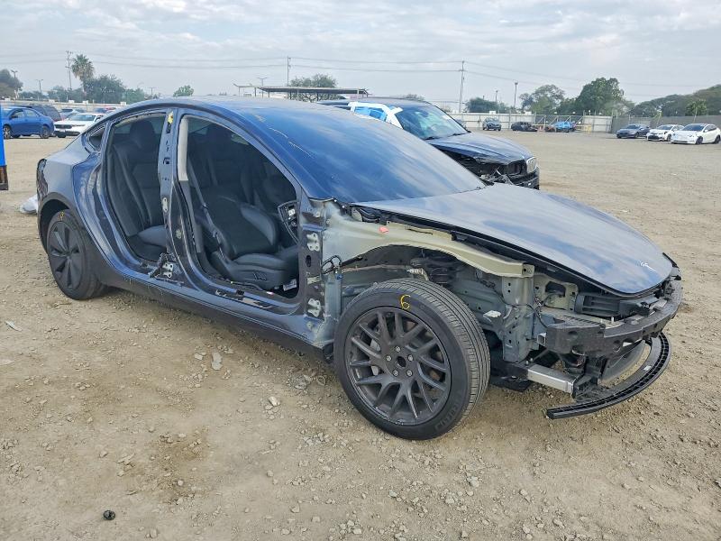 2025 Tesla Model 3 მანქანა იყიდება აუქციონზე, vin: 5YJ3E1EA7SF045303, აუქციონის ნომერი: 73749785