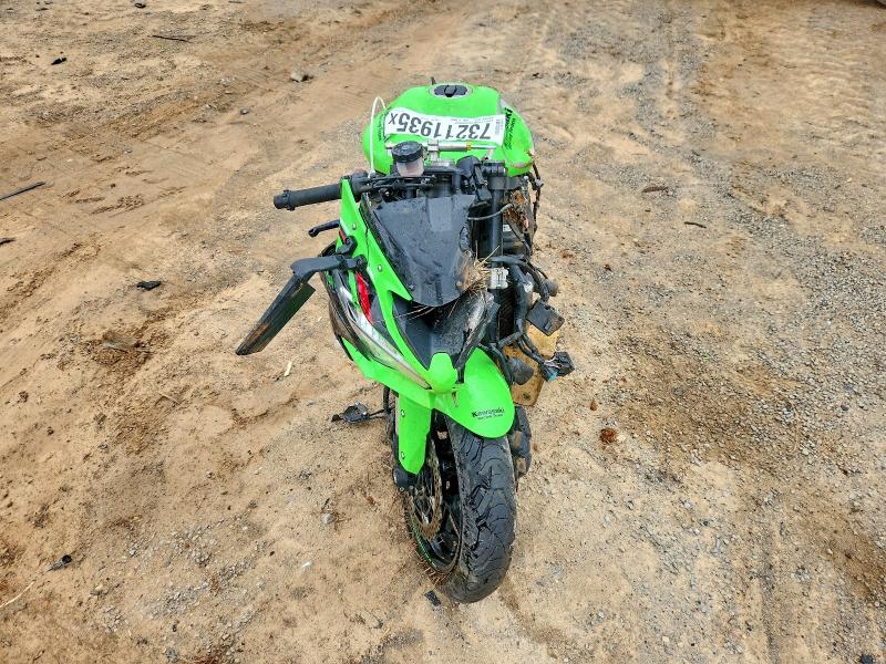 73211935 :رقم المزاد ، JKBZXJH15NA012416 vin ، 2022 Kawasaki Zx636 مزاد بيع