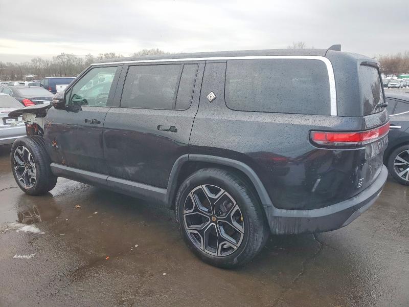 56053916 :رقم المزاد ، 7PDSGBBA0SN052877 vin ، 2025 Rivian R1s مزاد بيع