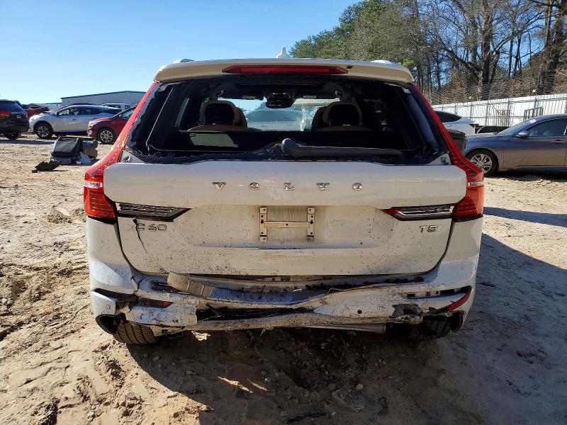 73175405 :رقم المزاد ، LYV102RK7JB083791 vin ، 2018 Volvo Xc60 مزاد بيع