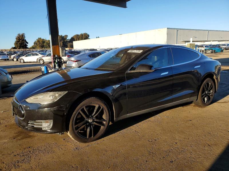 Продаж на аукціоні авто 2016 Tesla Model S, vin: 5YJSA1E26GF130558, номер лоту: 98817175
