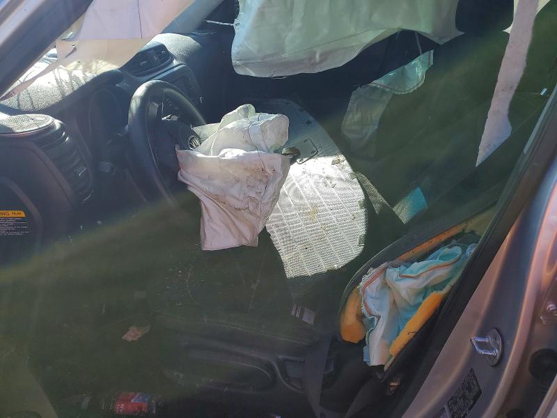 Aukcja sprzedaży 2017 Kia Soul, vin: KNDJN2A24H7454689, numer aukcji: 74760395