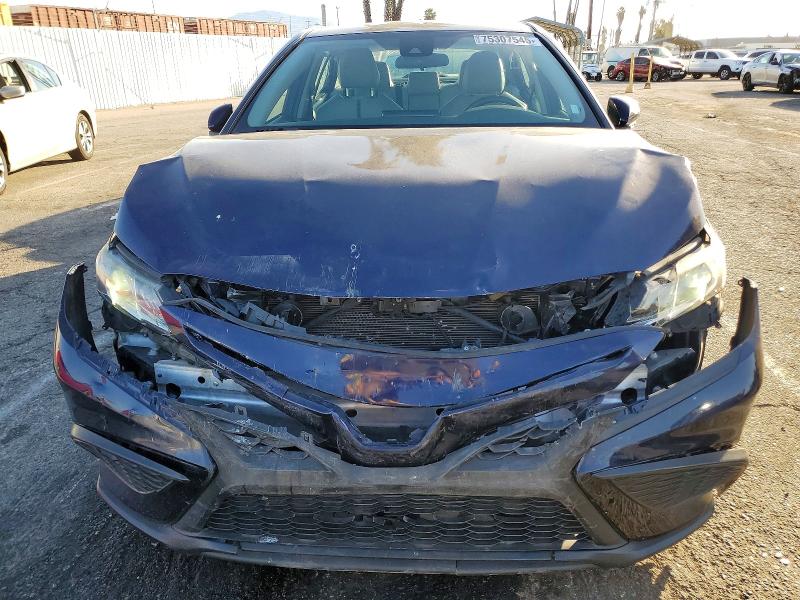 Продажа на аукционе авто 2022 Toyota Camry, vin: 4T1G11AK9NU681773, номер лота: 75307545