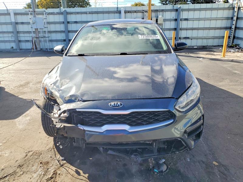 2020 Kia Forte მანქანა იყიდება აუქციონზე, vin: 3KPF24AD1LE169775, აუქციონის ნომერი: 72580635
