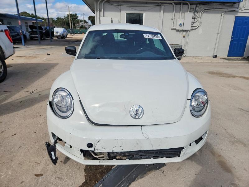 2016 Volkswagen Beetle მანქანა იყიდება აუქციონზე, vin: 3VWF17AT1GM635886, აუქციონის ნომერი: 75358105