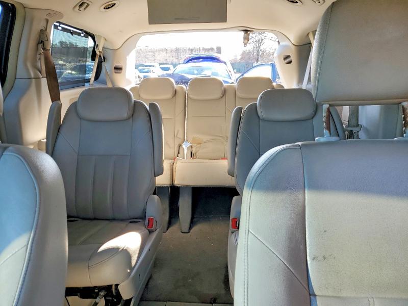 2008 Chrysler Town & Country მანქანა იყიდება აუქციონზე, vin: 2A8HR54P18R711293, აუქციონის ნომერი: 73004055