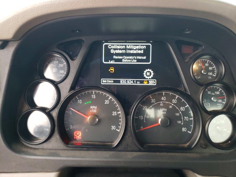 Продажа на аукционе авто 2018 Peterbilt Tractor 579, vin: 1XPBAP8X2JD446515, номер лота: 72813495