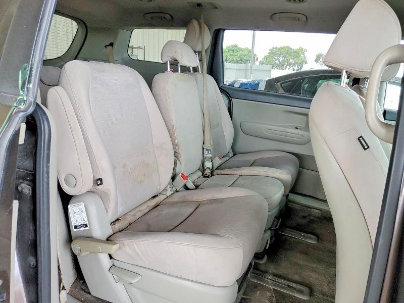 Продажа на аукционе авто 2016 Kia Sedona, vin: KNDMB5C17G6126036, номер лота: 74980015