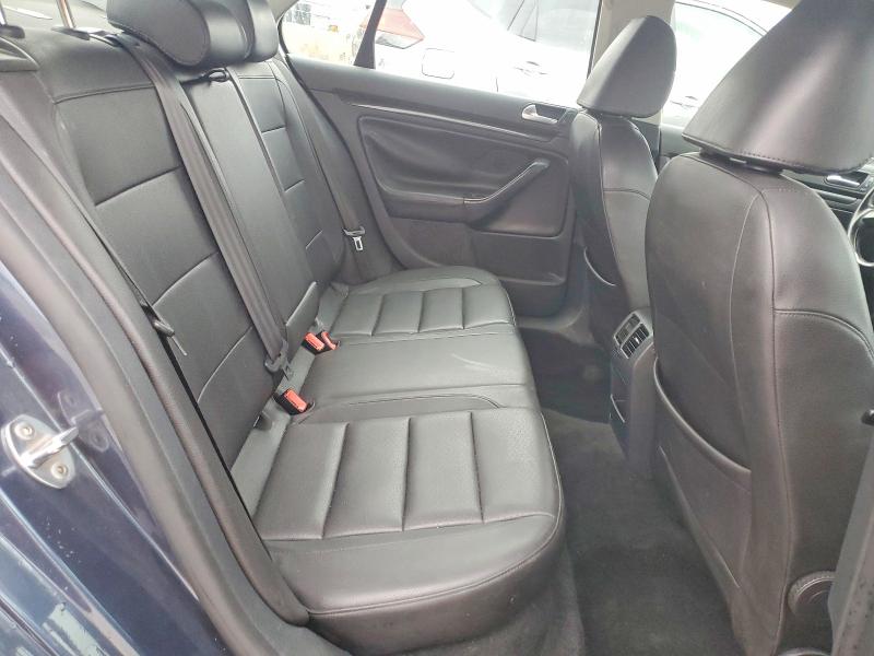 Auction sale of the 2010 Volkswagen Jetta, vin: 3VWRZ7AJ8AM013717, lot number: 99613855