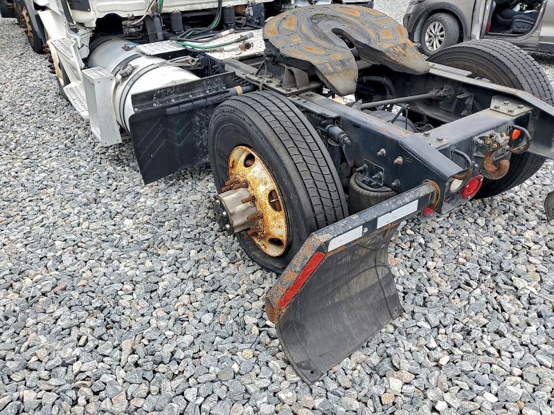 2017 Freightliner Cascadia 113 მანქანა იყიდება აუქციონზე, vin: 3AKBGADV5HSJD0486, აუქციონის ნომერი: 61036826