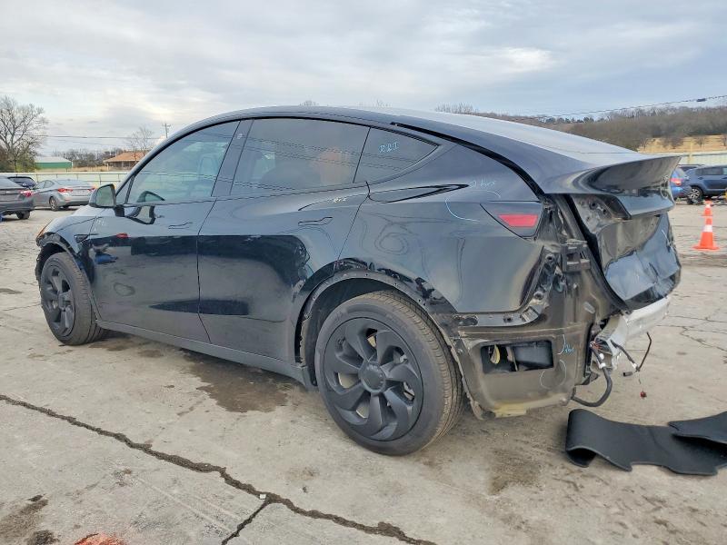 72246625 :رقم المزاد ، 7SAYGDEE2NA008216 vin ، 2022 Tesla Model Y مزاد بيع