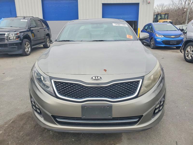 2015 Kia Optima მანქანა იყიდება აუქციონზე, vin: 5XXGR4A66FG369340, აუქციონის ნომერი: 74361785